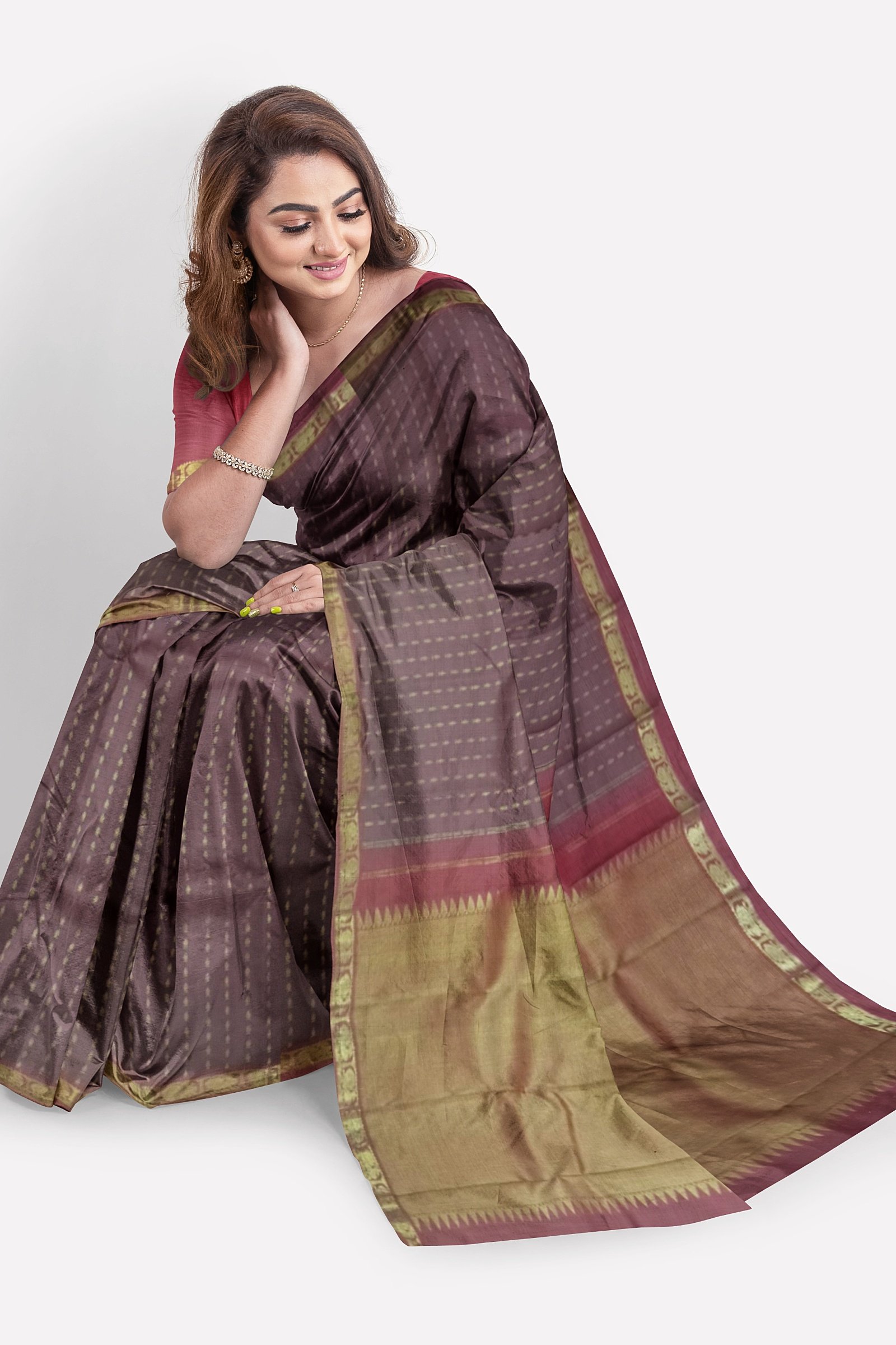 emboss-kanchipuram-silk-saree-brown