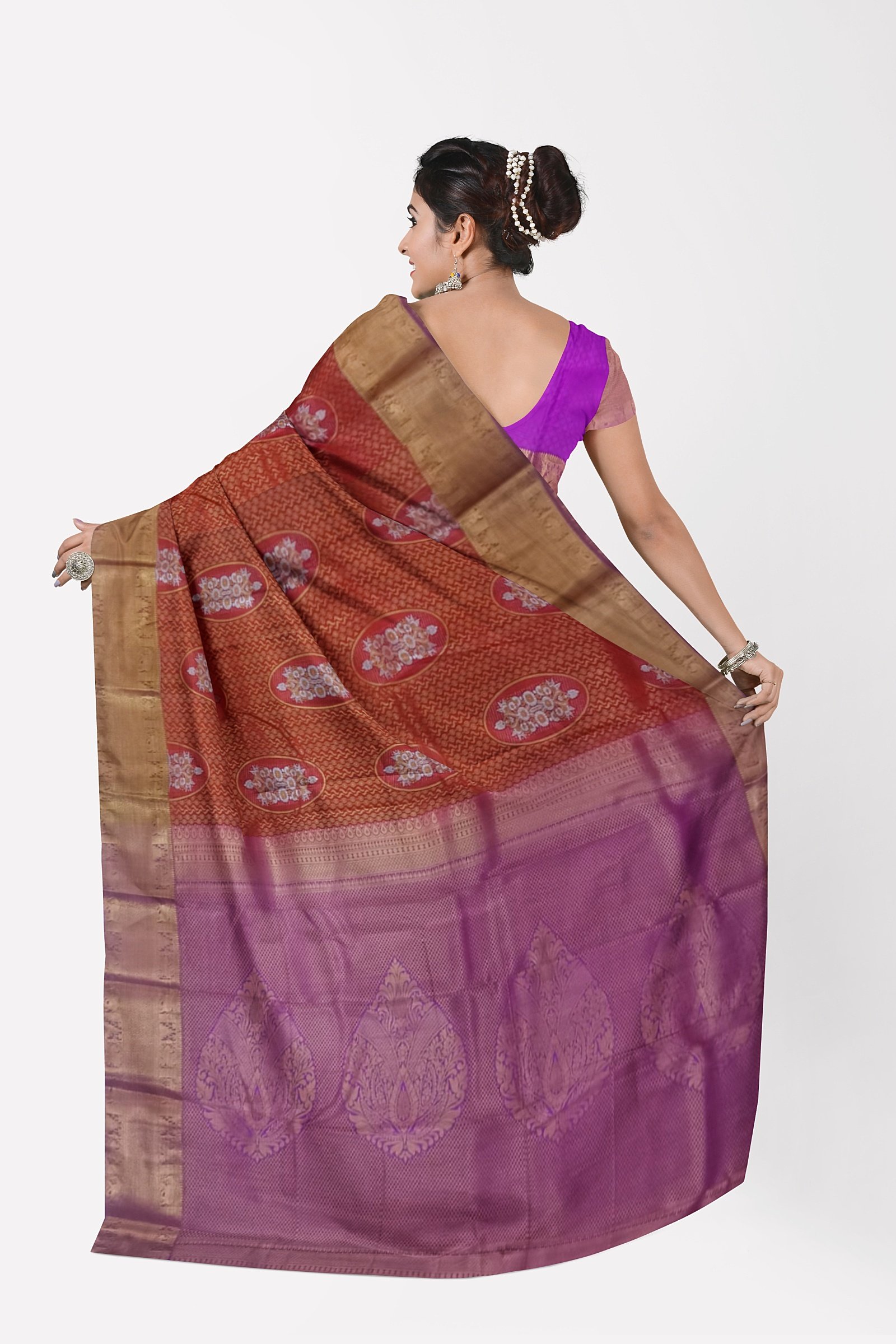 emboss-kanchipuram-silk-saree-maroon